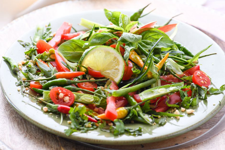 Salat aus grünen Bohnen und Radieschen